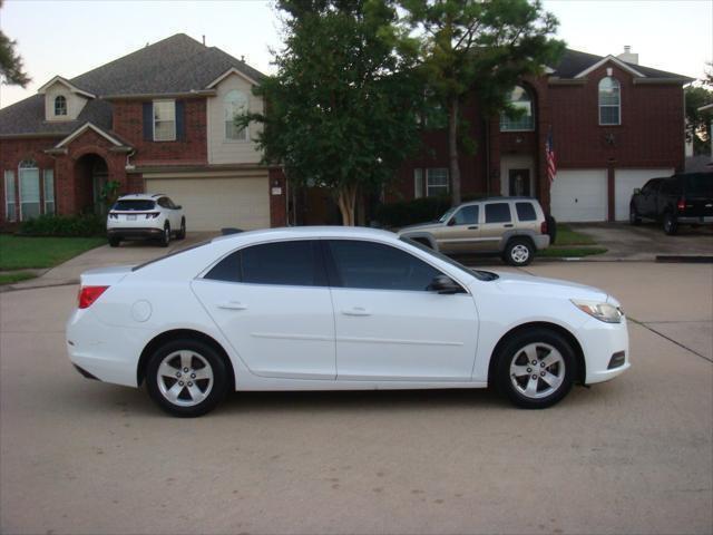 used 2015 Chevrolet Malibu car, priced at $5,900