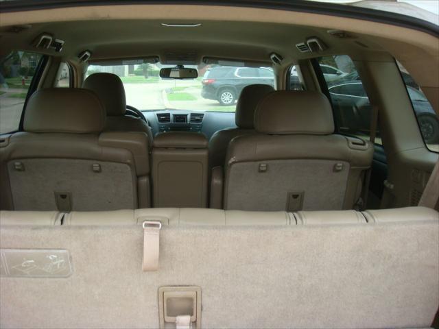 used 2009 Toyota Highlander car, priced at $6,495