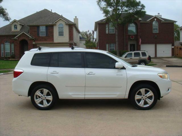 used 2009 Toyota Highlander car, priced at $6,495