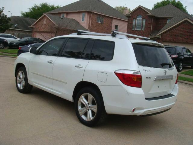 used 2009 Toyota Highlander car, priced at $6,495