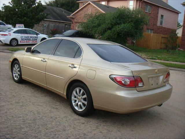 used 2002 Lexus ES 300 car, priced at $5,495