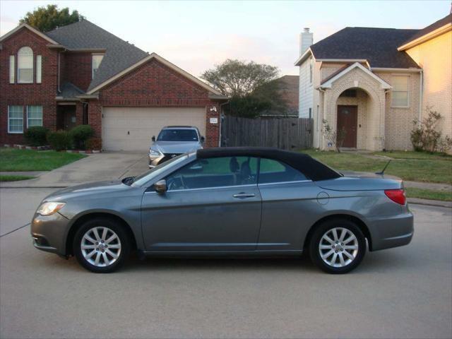 used 2012 Chrysler 200 car, priced at $4,495