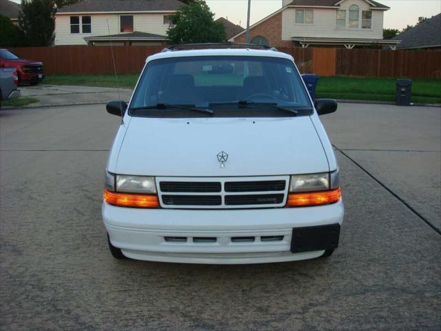used 1995 Dodge Caravan car, priced at $3,995