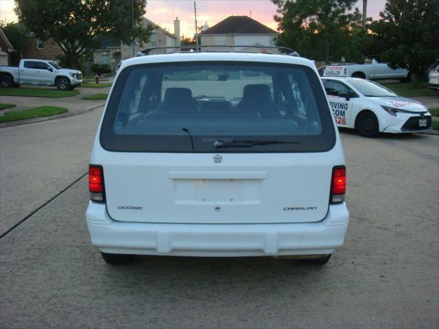 used 1995 Dodge Caravan car, priced at $3,995