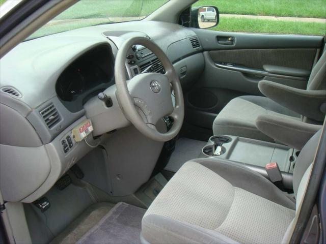 used 2006 Toyota Sienna car, priced at $3,495