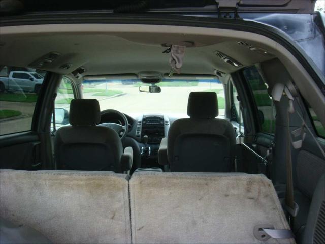 used 2006 Toyota Sienna car, priced at $3,495