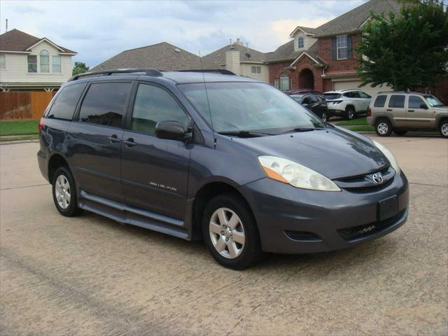 used 2006 Toyota Sienna car, priced at $3,495