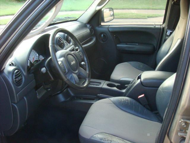 used 2004 Jeep Liberty car, priced at $3,995