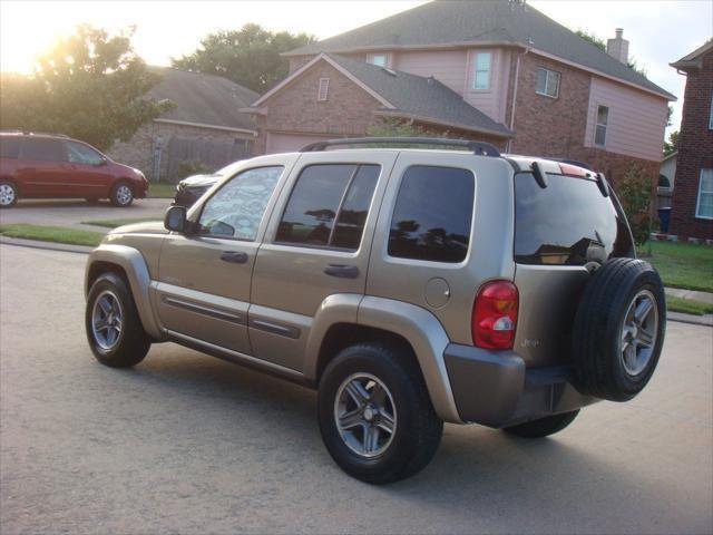 used 2004 Jeep Liberty car, priced at $3,995