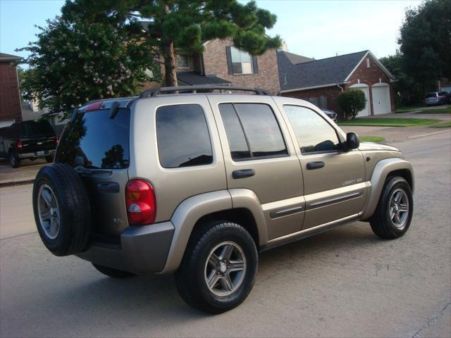 used 2004 Jeep Liberty car, priced at $3,995