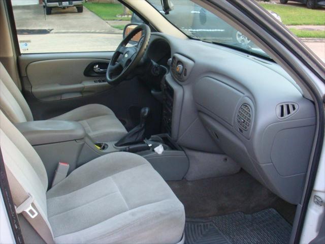 used 2005 Chevrolet TrailBlazer EXT car, priced at $4,495