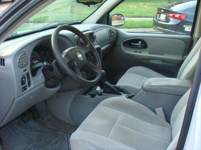 used 2005 Chevrolet TrailBlazer EXT car, priced at $4,495