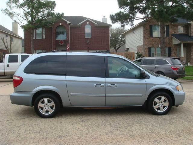 used 2005 Dodge Grand Caravan car, priced at $2,995