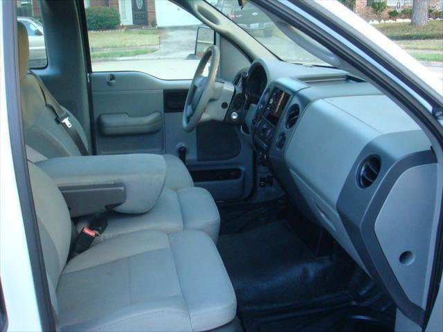 used 2007 Ford F-150 car, priced at $5,500