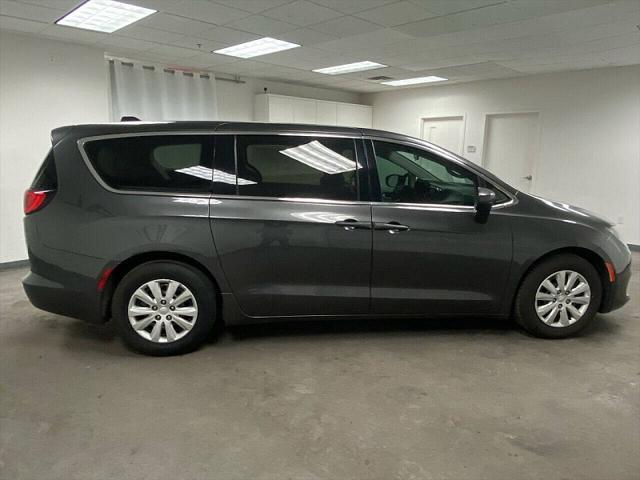 used 2019 Chrysler Pacifica car, priced at $14,491