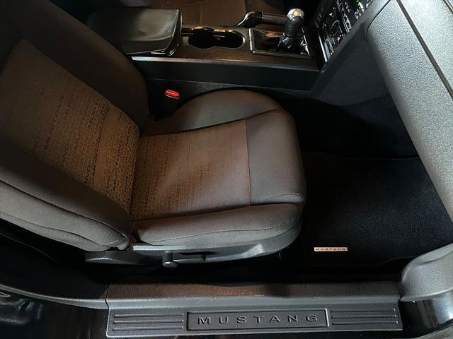 used 2009 Ford Mustang car