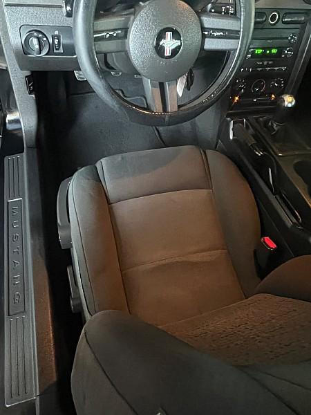 used 2009 Ford Mustang car