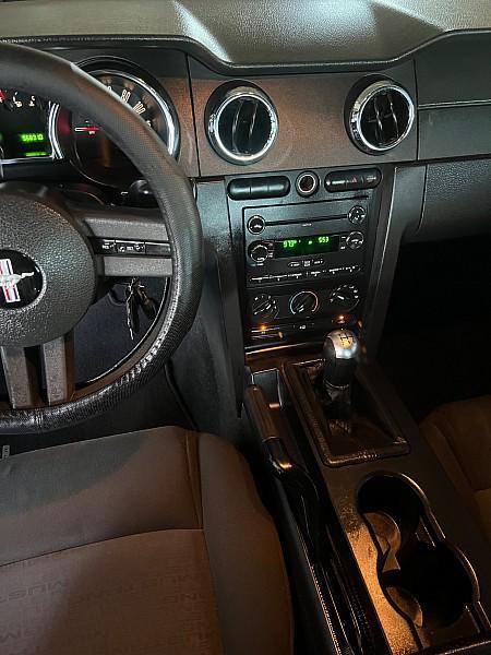 used 2009 Ford Mustang car