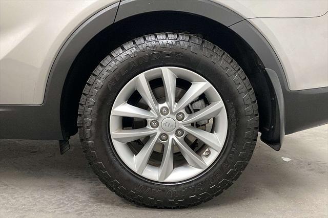 used 2018 Kia Sorento car, priced at $12,491