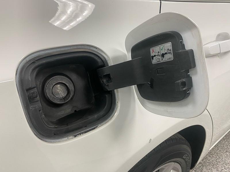 used 2022 Chevrolet Malibu car, priced at $13,791