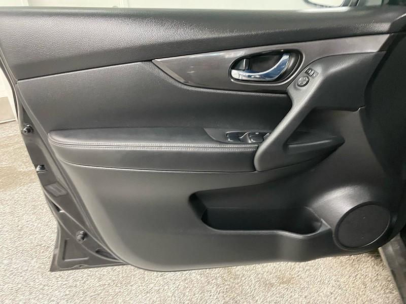 used 2020 Nissan Rogue car, priced at $13,491