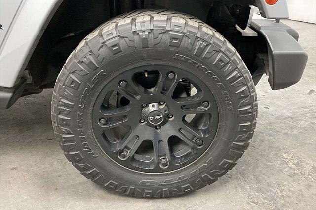 used 2014 Jeep Wrangler Unlimited car, priced at $17,491