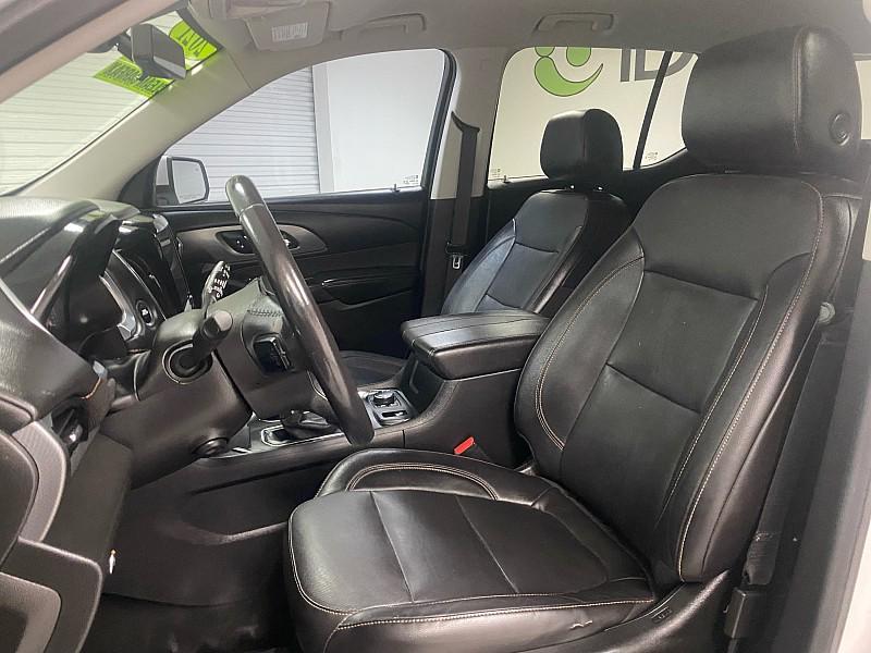 used 2021 Chevrolet Traverse car, priced at $22,491