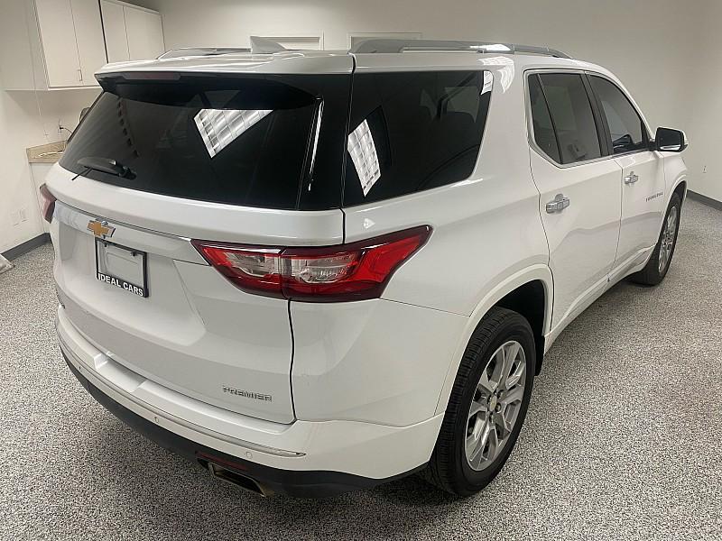 used 2021 Chevrolet Traverse car, priced at $22,491