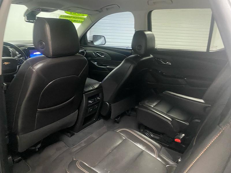 used 2021 Chevrolet Traverse car, priced at $22,491
