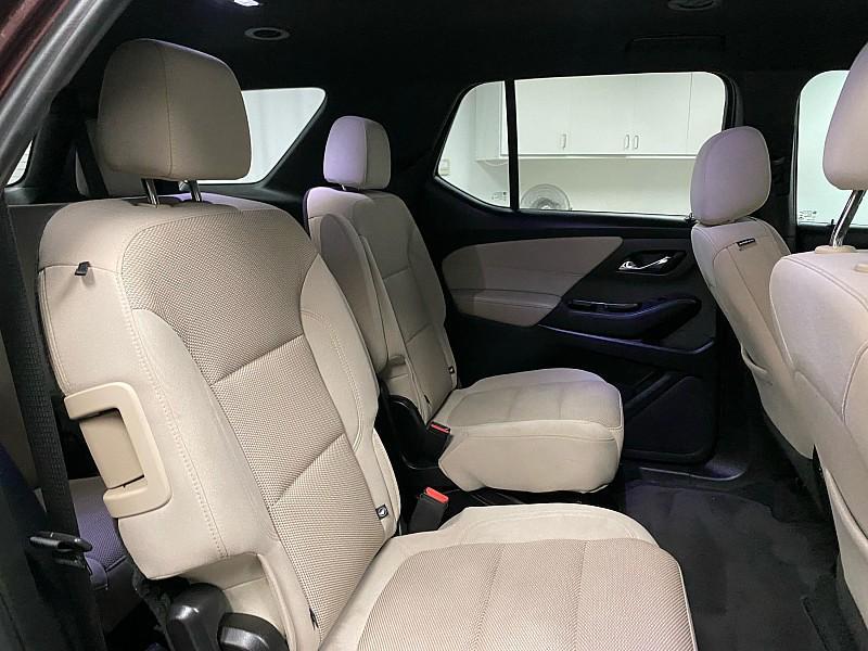 used 2022 Chevrolet Traverse car, priced at $22,991