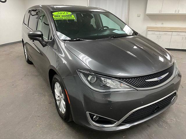 used 2019 Chrysler Pacifica car, priced at $15,991