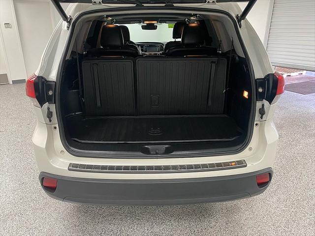 used 2019 Toyota Highlander car, priced at $25,891