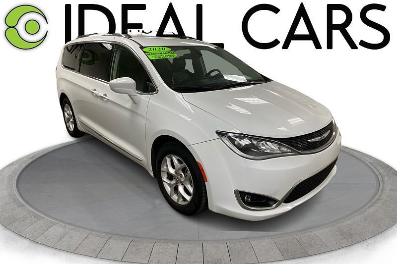 used 2020 Chrysler Pacifica car, priced at $18,991