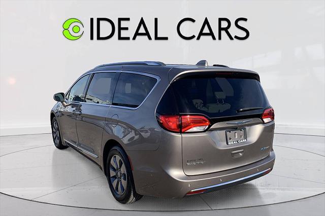 used 2018 Chrysler Pacifica Hybrid car, priced at $14,491