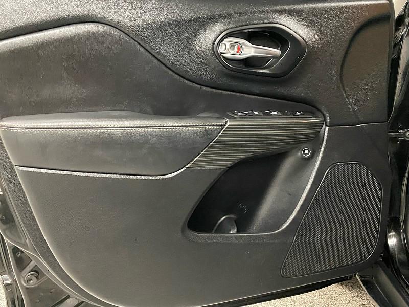 used 2017 Jeep Cherokee car, priced at $7,891