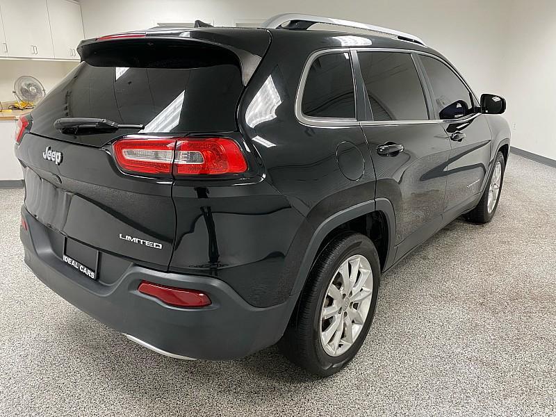 used 2017 Jeep Cherokee car, priced at $7,891