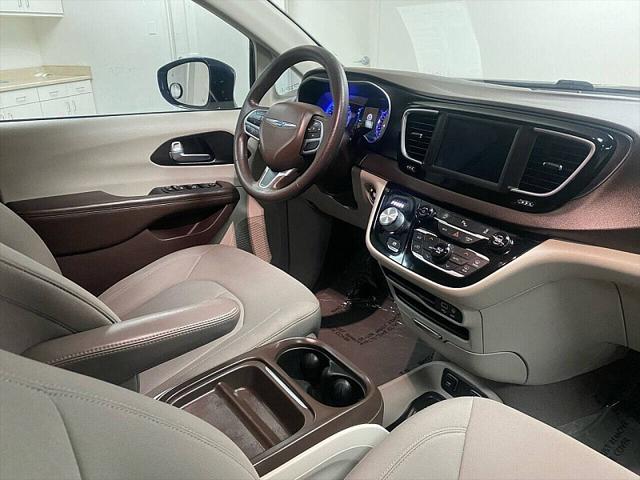 used 2020 Chrysler Pacifica car, priced at $16,491