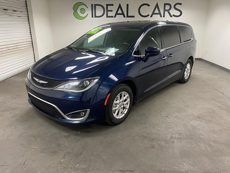 used 2020 Chrysler Pacifica car, priced at $17,491