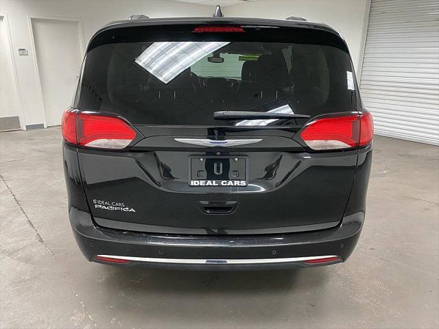 used 2017 Chrysler Pacifica car, priced at $12,491