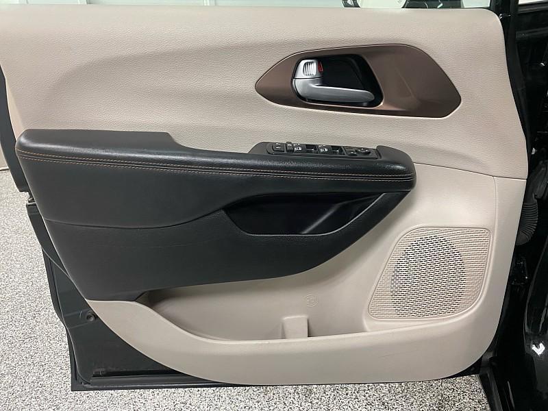 used 2017 Chrysler Pacifica car, priced at $11,791