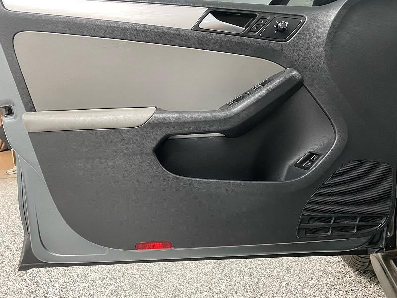 used 2016 Volkswagen Jetta Hybrid car, priced at $8,991