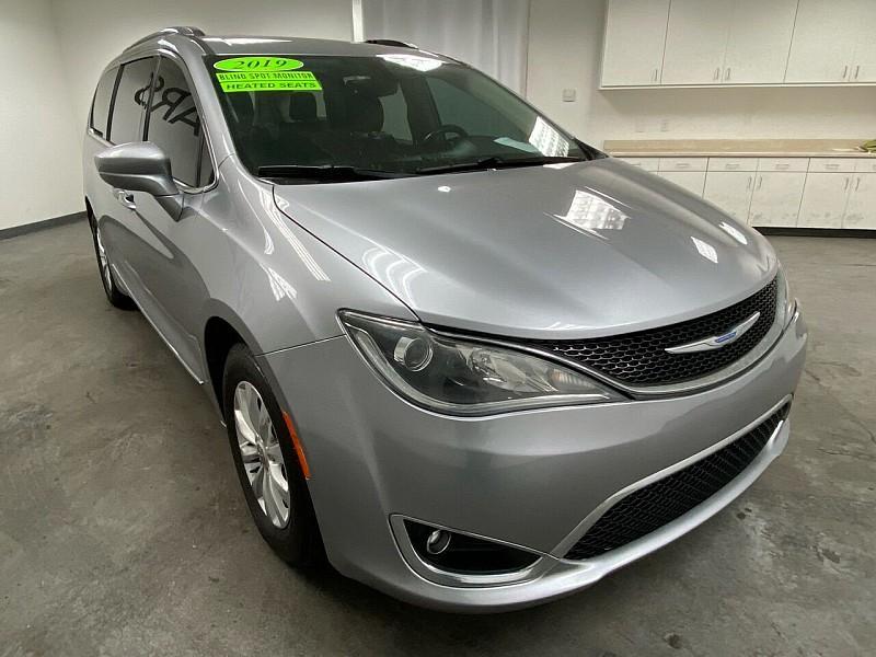 used 2019 Chrysler Pacifica car, priced at $18,791