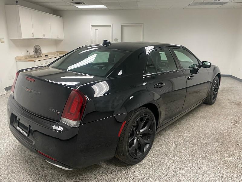 used 2022 Chrysler 300 car, priced at $19,891