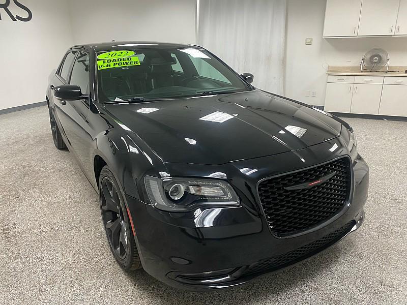 used 2022 Chrysler 300 car, priced at $19,891