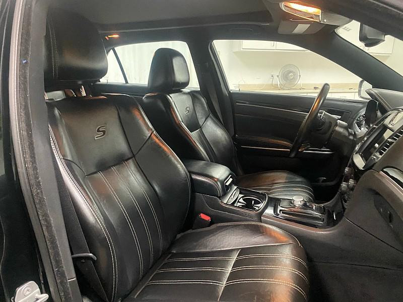 used 2022 Chrysler 300 car, priced at $19,891