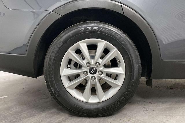 used 2019 Kia Sorento car, priced at $10,891