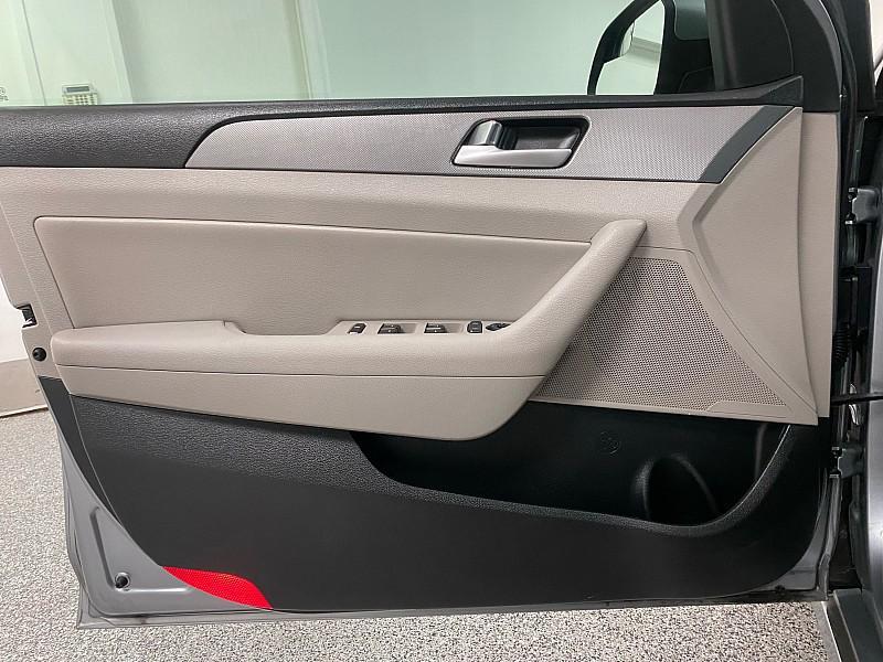 used 2016 Hyundai Sonata Hybrid car, priced at $9,491