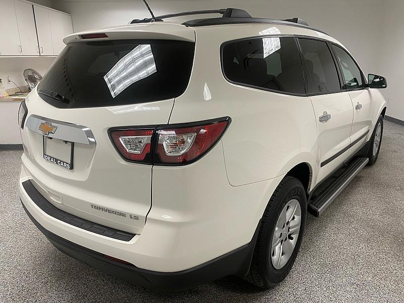 used 2014 Chevrolet Traverse car, priced at $6,891