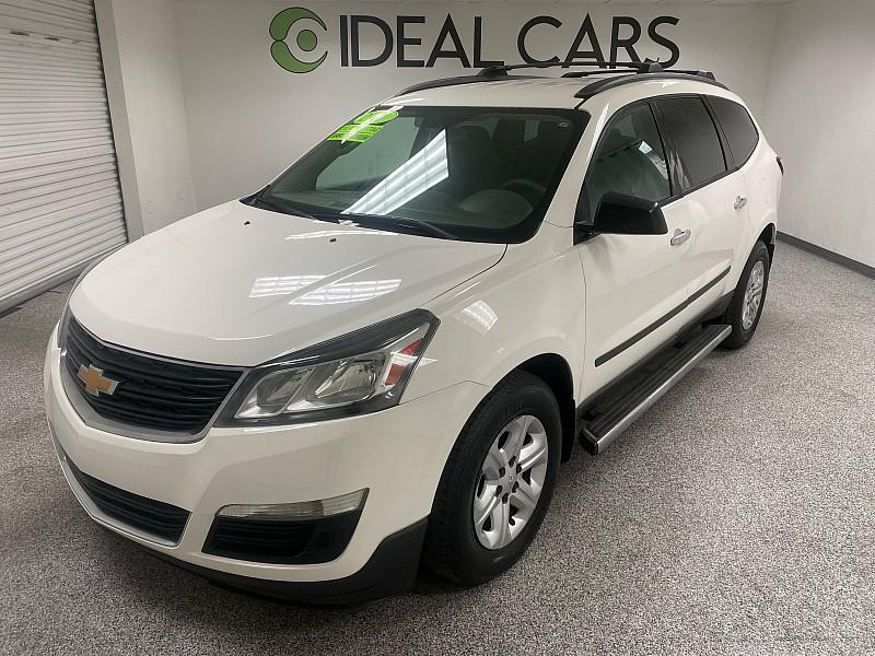 used 2014 Chevrolet Traverse car, priced at $6,891
