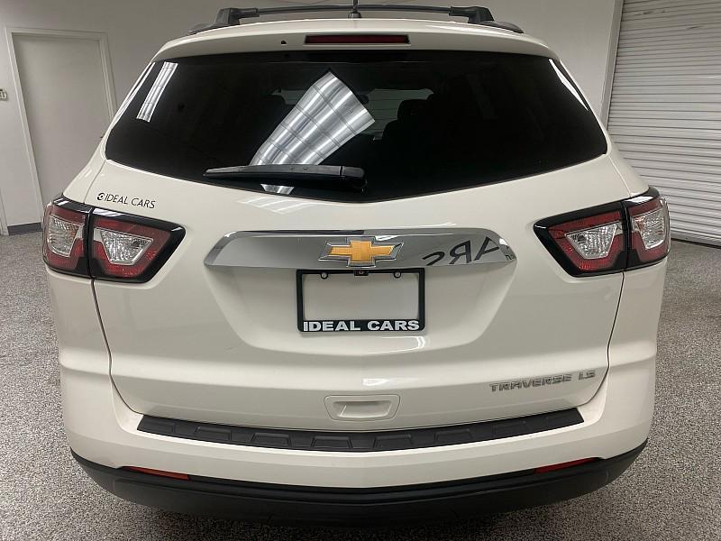 used 2014 Chevrolet Traverse car, priced at $6,891